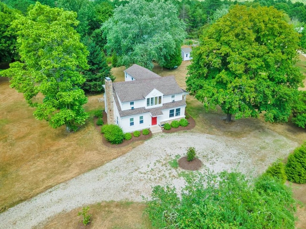 11 Hillsdale Rd, Richmond RI  02892-1002 exterior