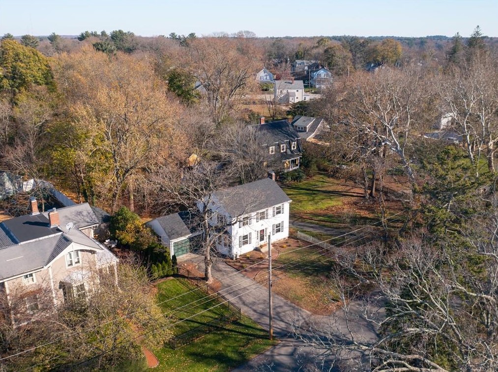 91 Greenwood Ave, East Providence RI  02916-1916 exterior