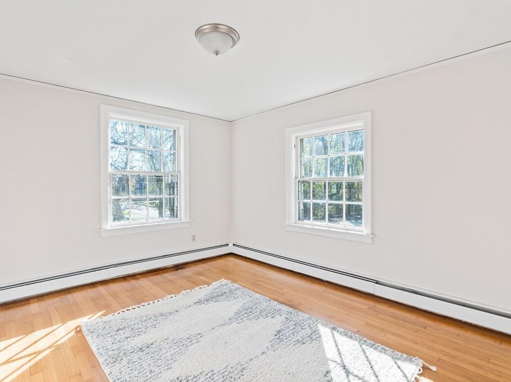 91 Greenwood Ave, East Providence RI  02916-1916 exterior