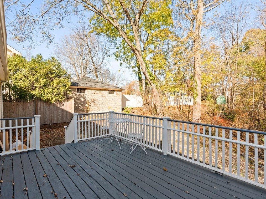 91 Greenwood Ave, East Providence RI  02916-1916 exterior