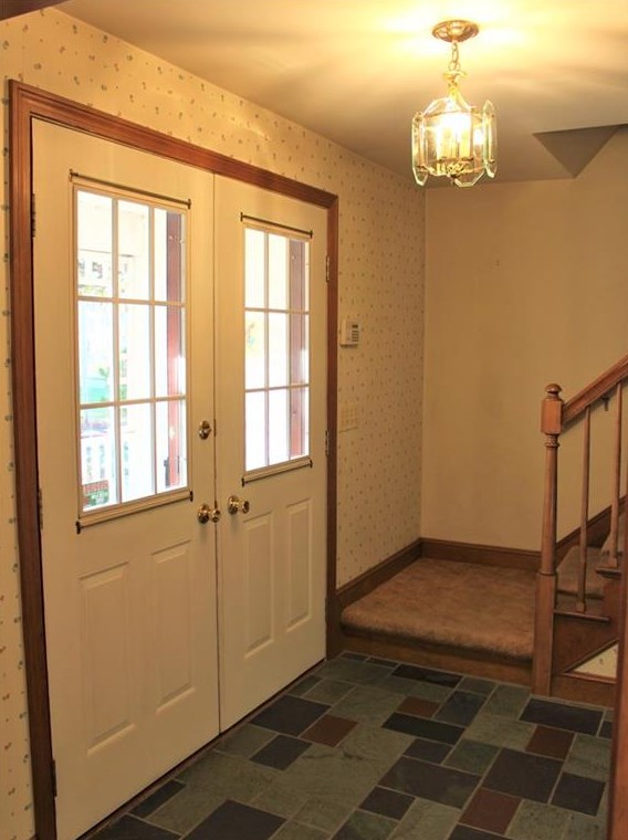 177 Scott Rd, Cumberland, RI 02864