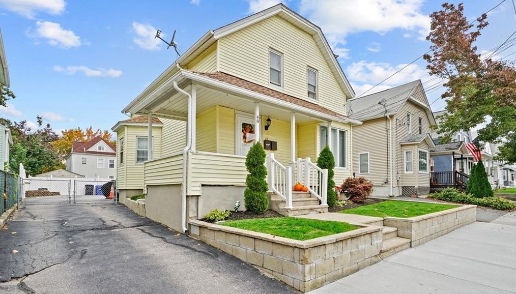 48 Vine St, East Providence RI  02914-4317 exterior