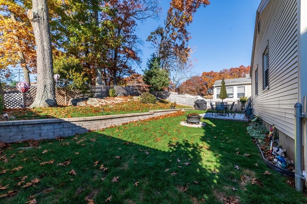 68 Brookside Ave, North Providence RI  02911-1538 exterior