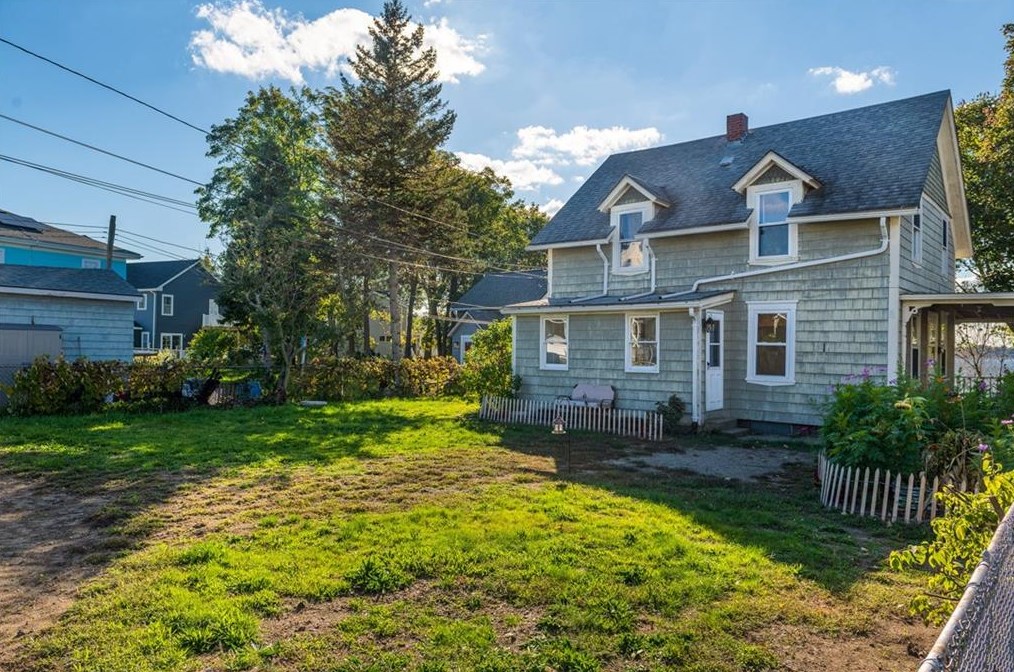 45 Jackson Ave, East Providence RI  02915-5418 exterior