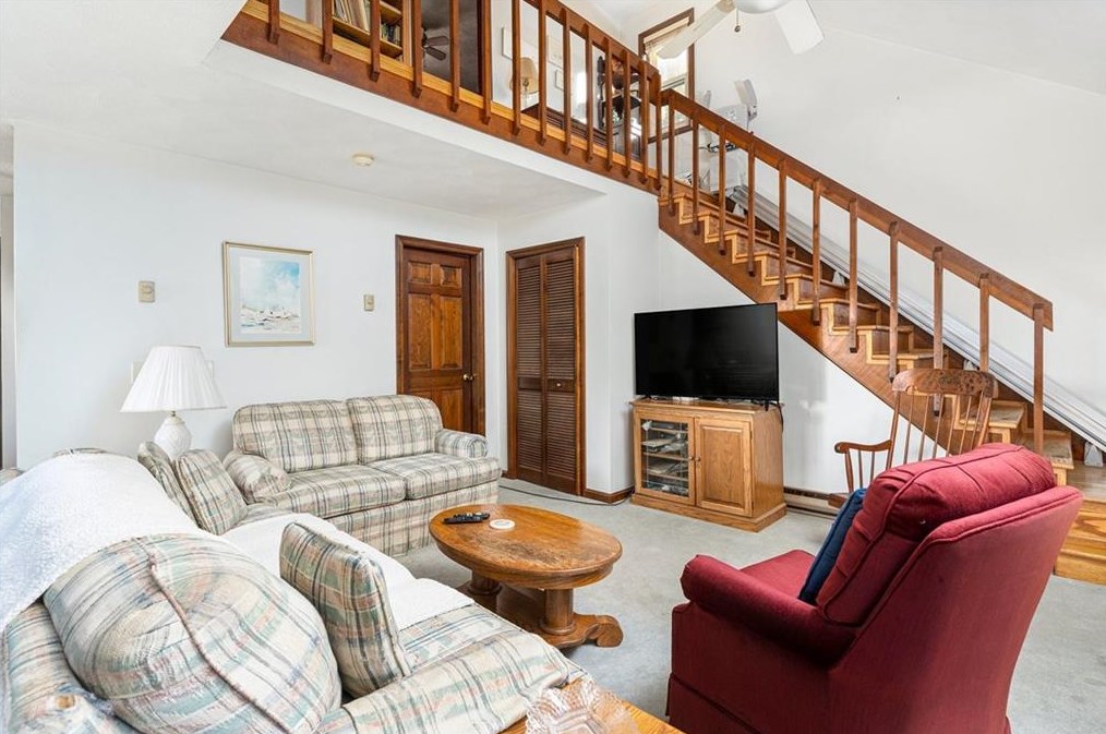 10 Mizzen Ave, Jamestown RI  02835-3026 exterior