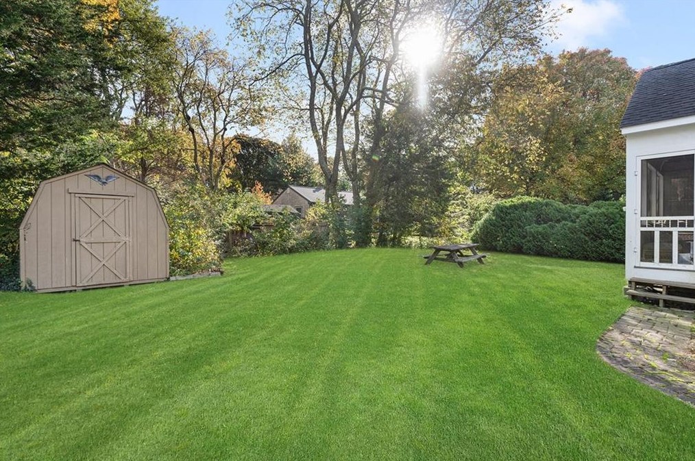 10 Mizzen Ave, Jamestown RI  02835-3026 exterior