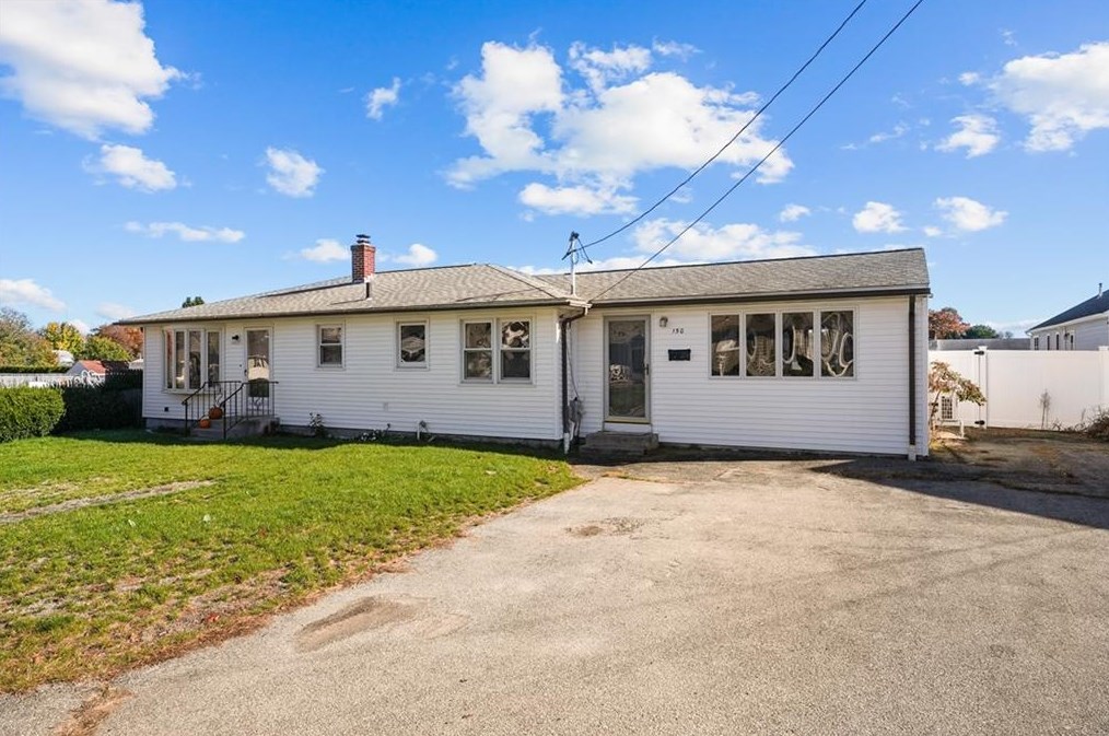 150 Madison Ave, Cranston RI  02920-2365 exterior