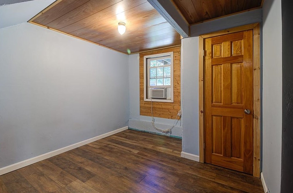 64 Lockwood St, West Warwick RI  02893-2109 exterior