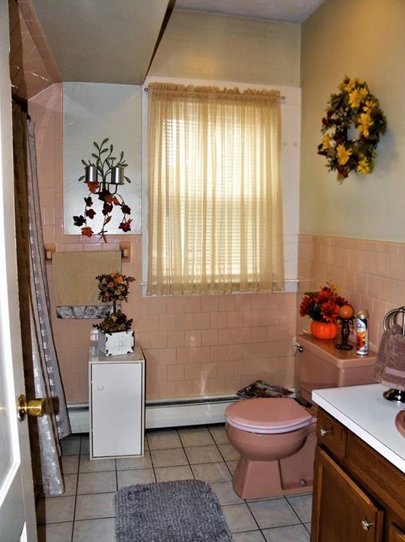 615 Wood St, Bristol RI 02809-2307 exterior