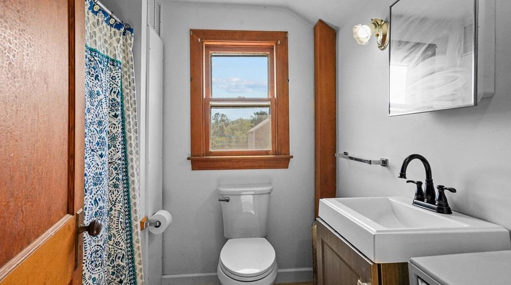 138 Gleaner Chapel Rd, Scituate RI  02857-1269 exterior