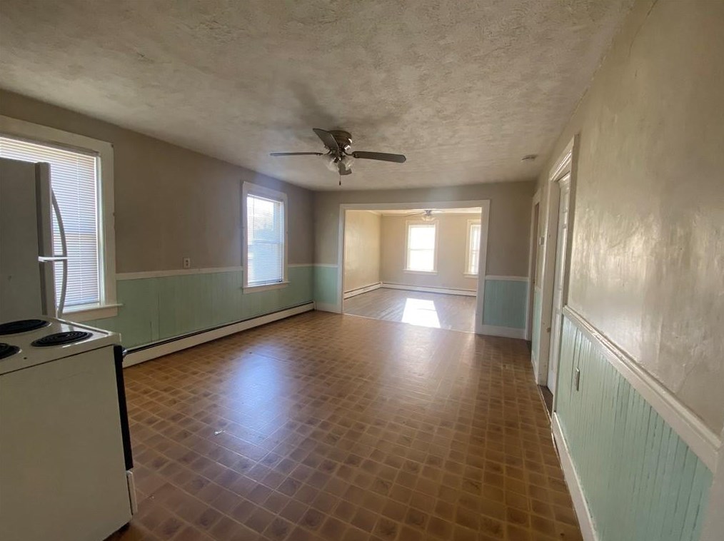 27 Youngs Ave, West Warwick RI  02893-4616 exterior