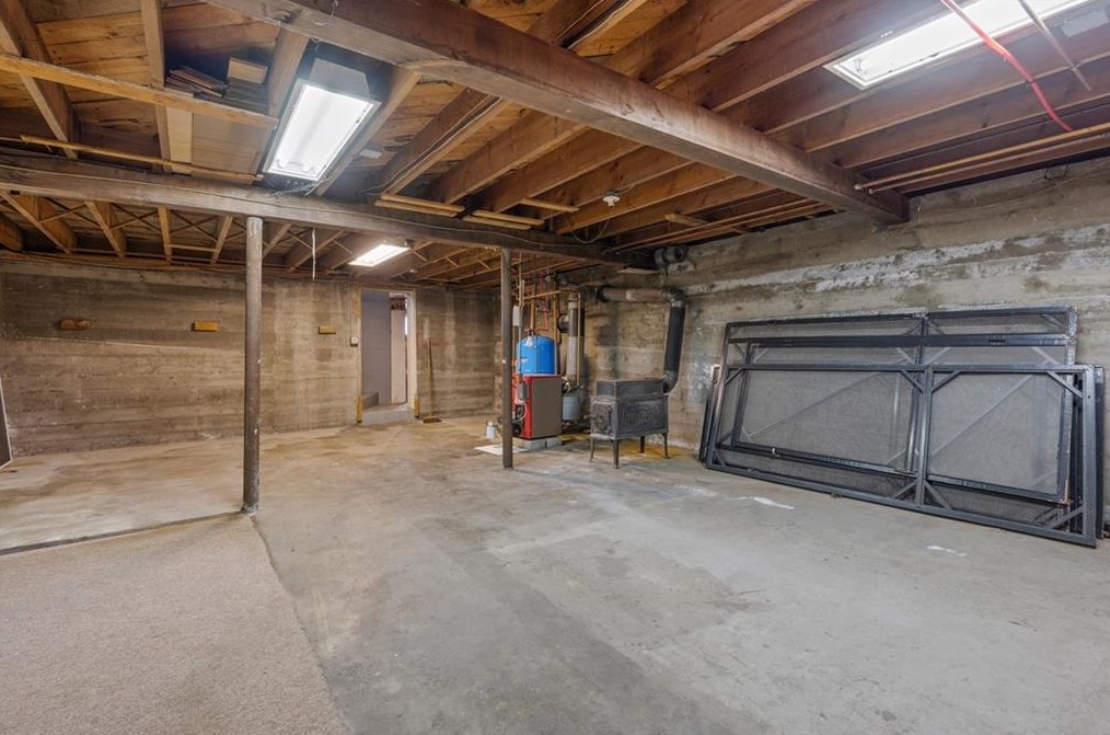 1940 Providence Pike, North Smithfield RI  02896-9304 exterior