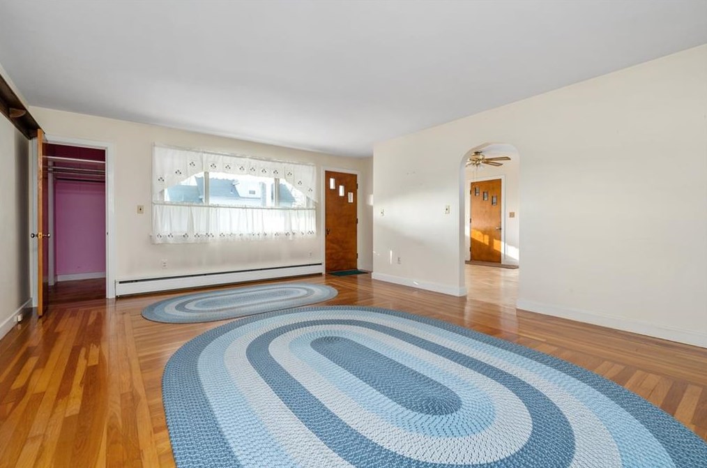 1940 Providence Pike, North Smithfield RI  02896-9304 exterior