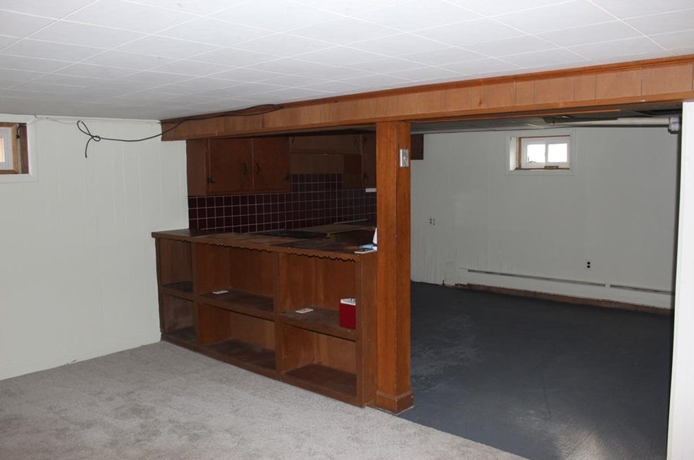 52 Kingswood Rd, Bristol RI  02809-1646 exterior