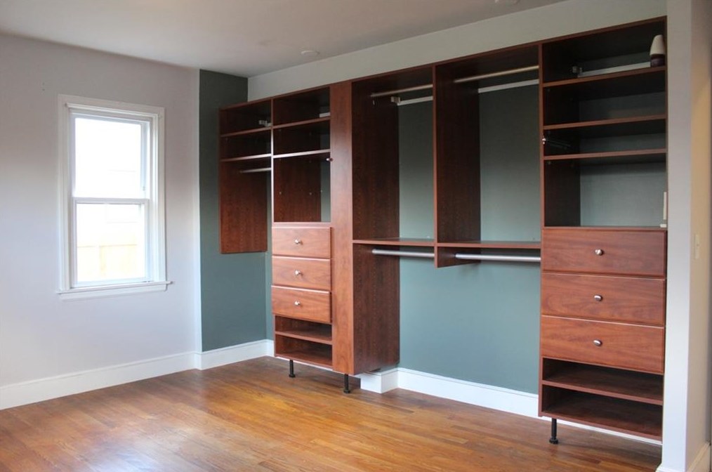 52 Kingswood Rd, Bristol RI  02809-1646 exterior