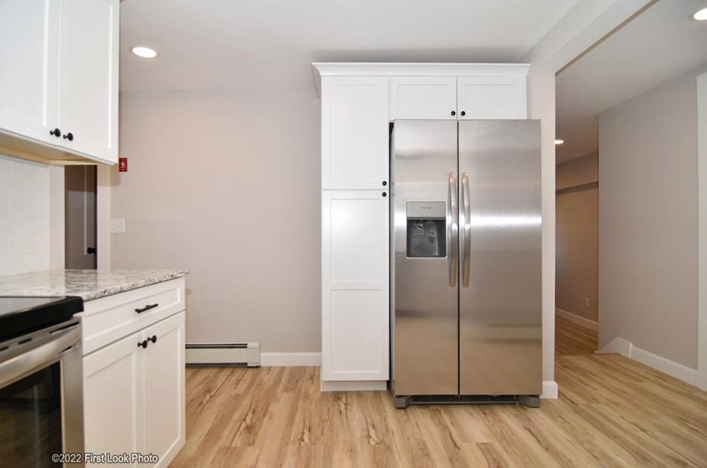 941 Chopmist Hill Rd, Scituate RI  02857-1043 exterior