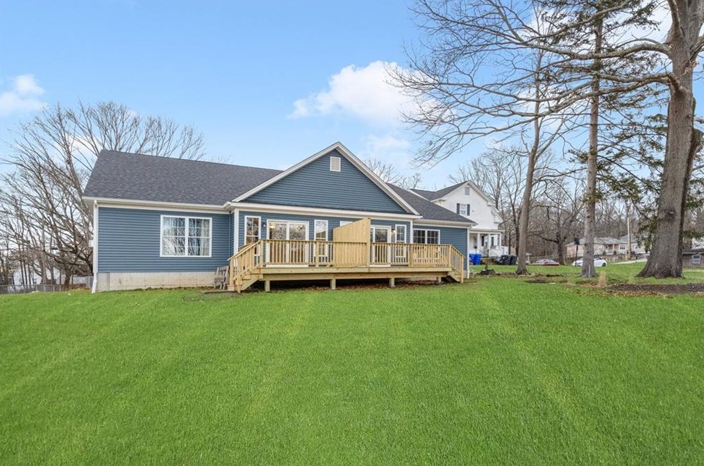 7 Hebert St, West Warwick RI  02893-5703 exterior