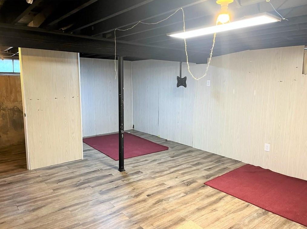 11 Sidney St, West Warwick RI  02893-6025 exterior