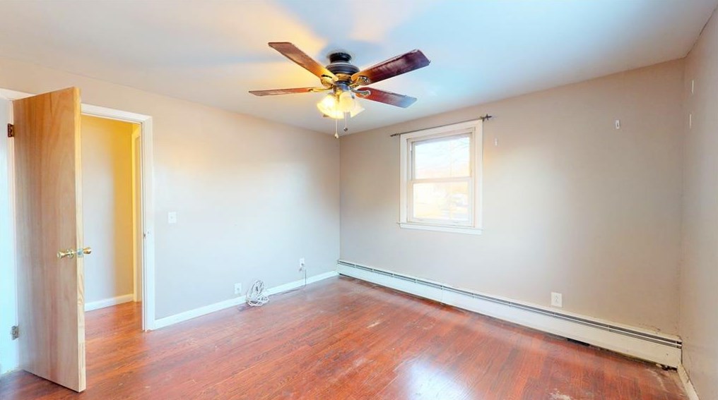 11 Sidney St, West Warwick RI  02893-6025 exterior