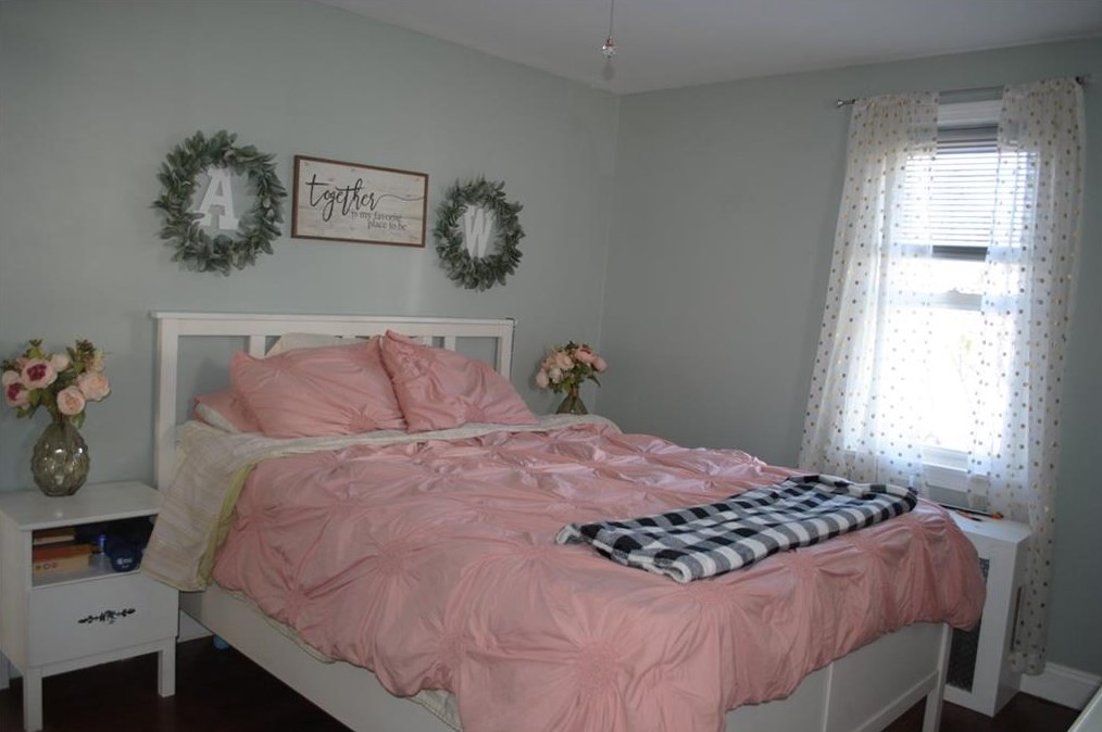 6 Miami St, West Warwick RI  02893-3018 exterior