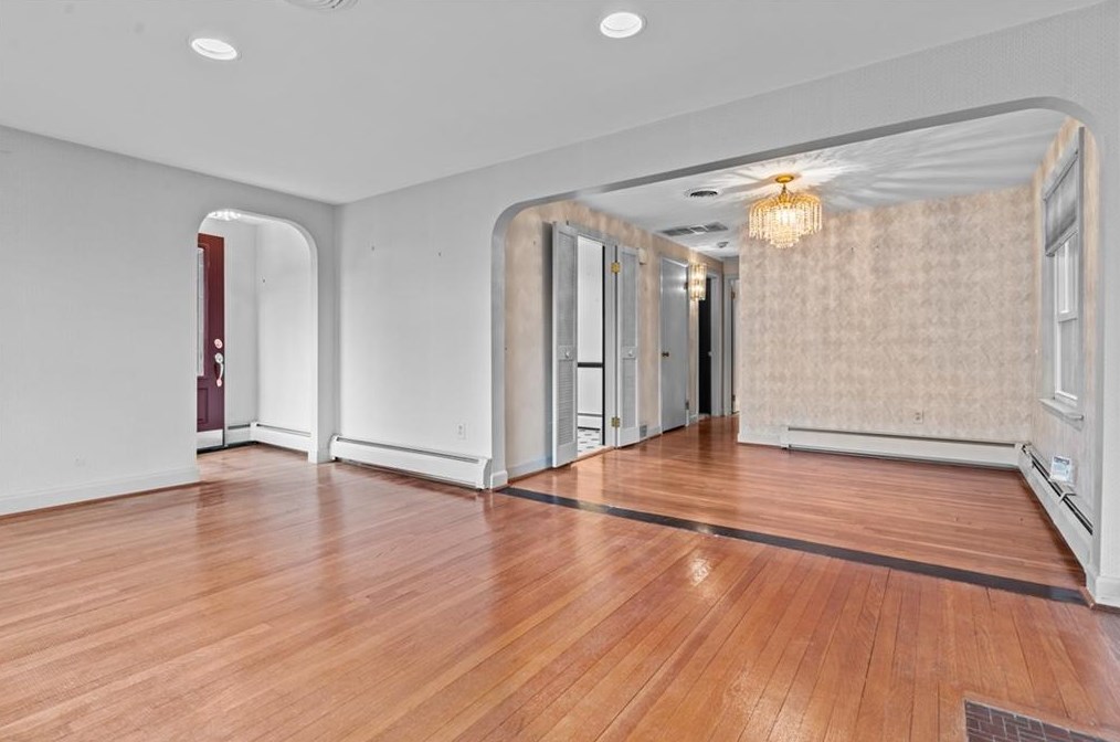 45 Rangeley Rd, Cranston RI  02920-6042 exterior