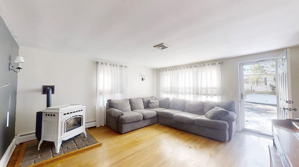 26 Wells St, West Warwick RI  02893-3937 exterior