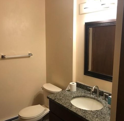 28 Vlg Ct, West Warwick RI  02893-2260 exterior