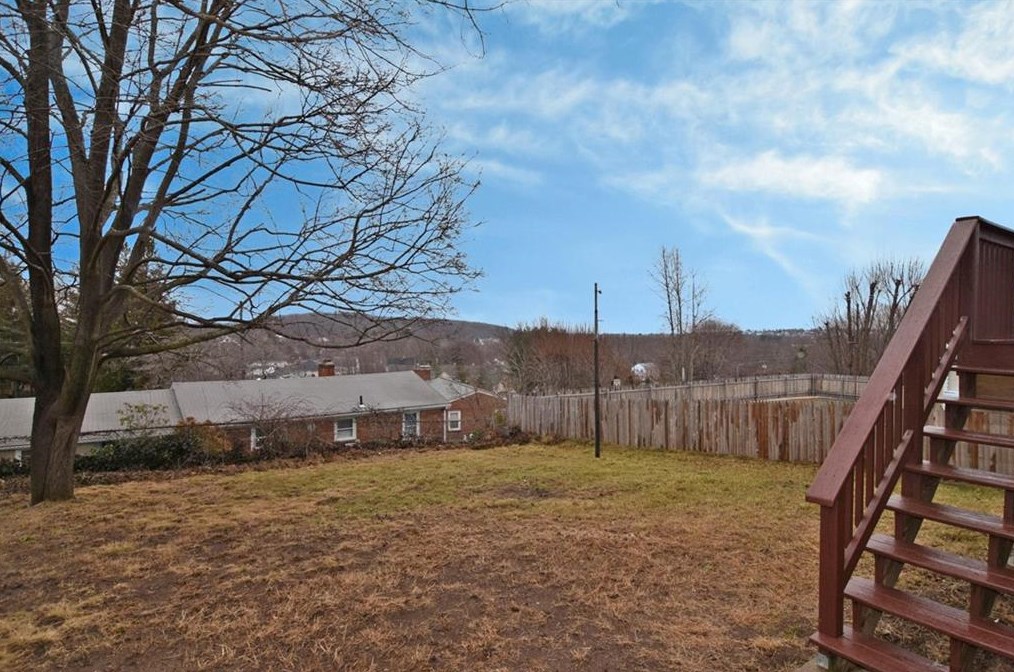 210 Holland St, Cranston RI  02920-2427 exterior