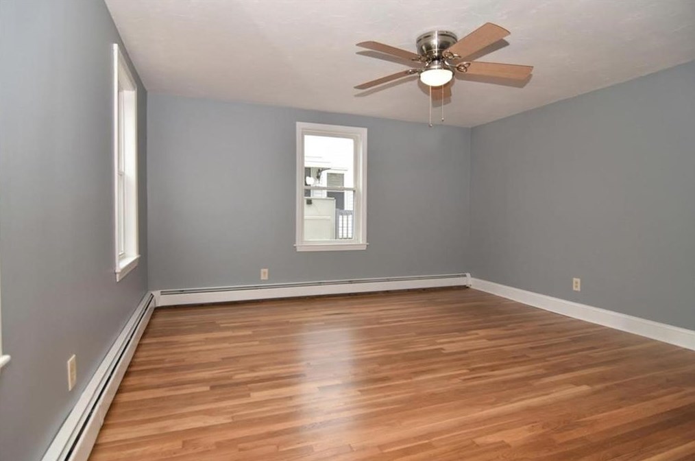 210 Holland St, Cranston RI  02920-2427 exterior