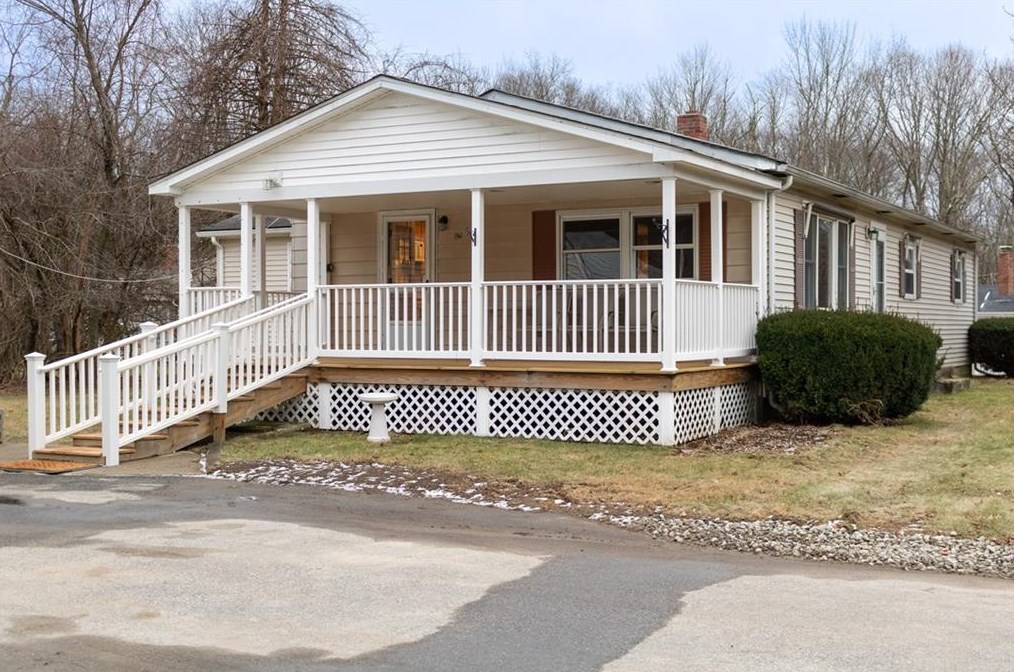 1121 Danielson Pike, Scituate RI  02857-1523 exterior