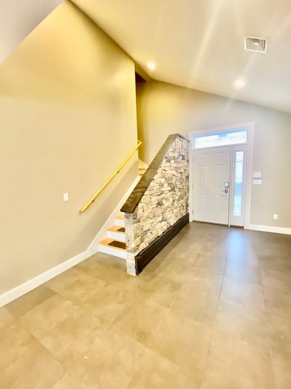 5 Brick Pond Dr, Barrington RI  02806-4023 exterior