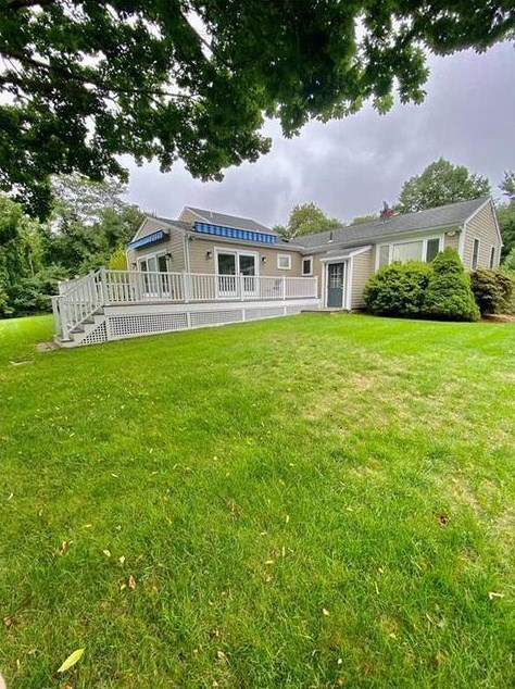 5 Brick Pond Dr, Barrington RI  02806-4023 exterior