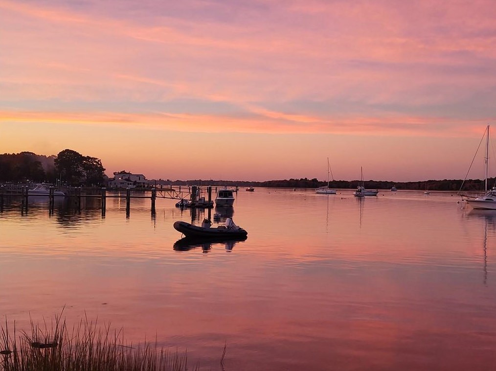 14 Harrison St, Bristol RI  02809-4402 exterior