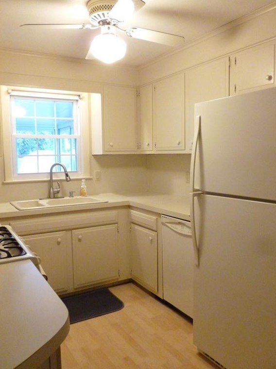 28 Chamber Rd, West Warwick RI  02893-5509 exterior