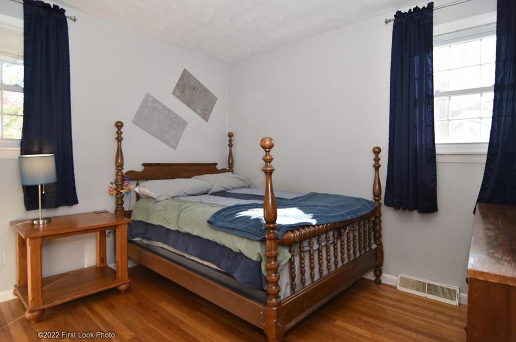 28 Chamber Rd, West Warwick RI  02893-5509 exterior