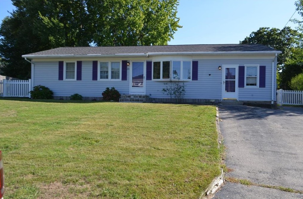28 Chamber Rd, West Warwick RI  02893-5509 exterior
