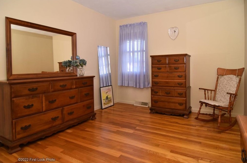 28 Chamber Rd, West Warwick RI  02893-5509 exterior