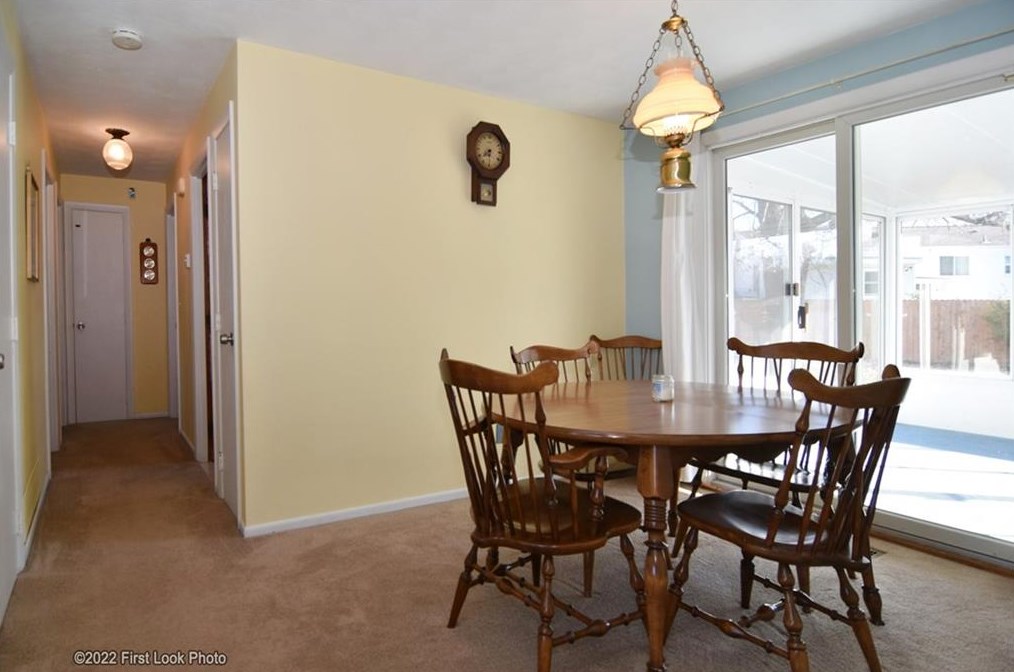 28 Chamber Rd, West Warwick RI  02893-5509 exterior