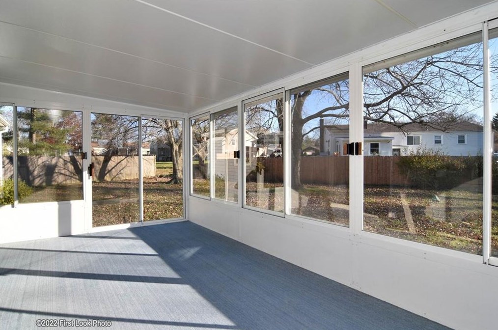 28 Chamber Rd, West Warwick RI  02893-5509 exterior