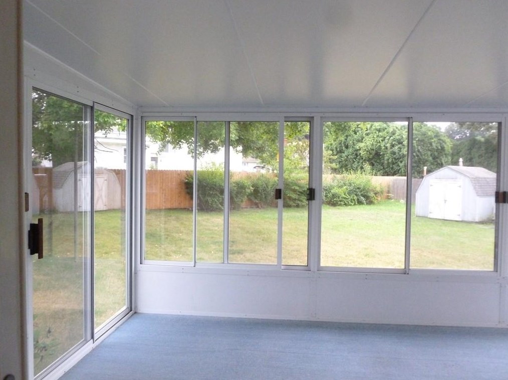 28 Chamber Rd, West Warwick RI  02893-5509 exterior