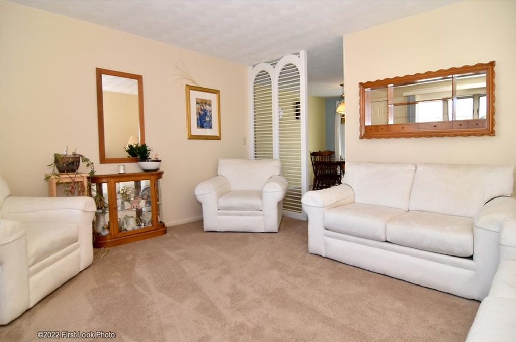 28 Chamber Rd, West Warwick RI  02893-5509 exterior