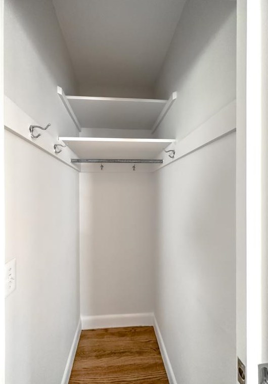 166 Meshanticut Valley Pkwy, Cranston RI  02920-3964 exterior