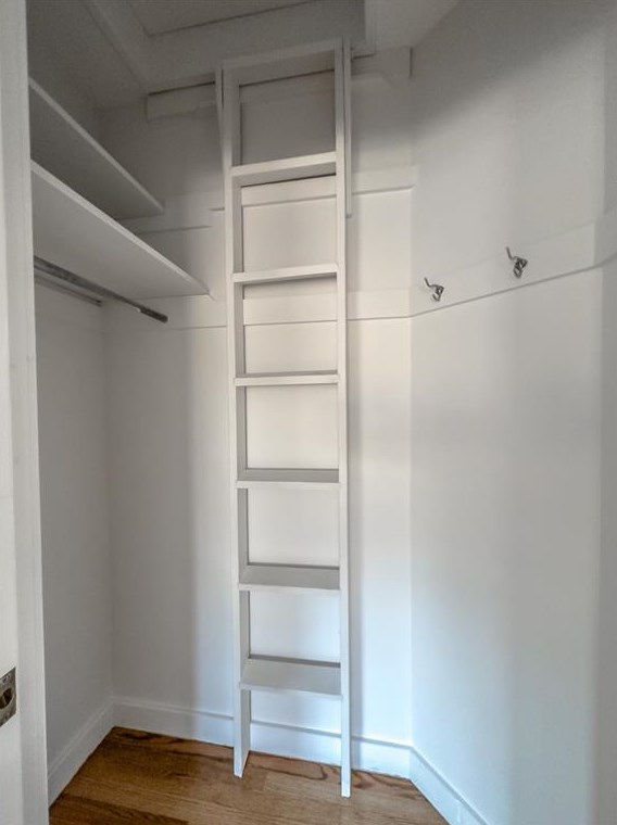 166 Meshanticut Valley Pkwy, Cranston RI  02920-3964 exterior