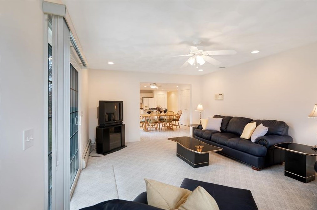 204 Tomahawk Trl, Cranston RI  02921-2227 exterior