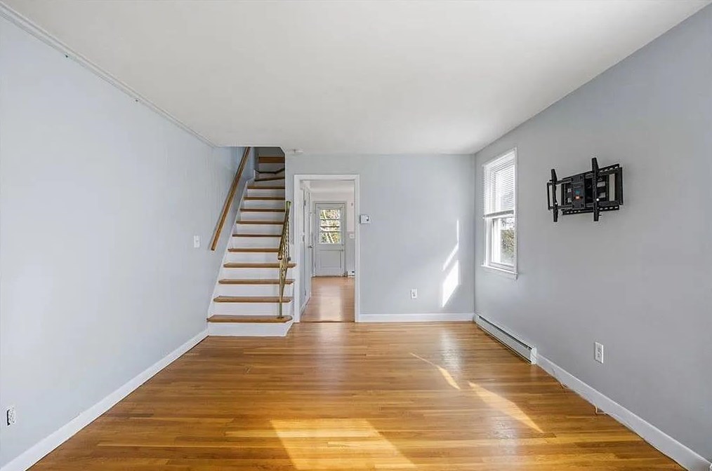 25 A St, Cranston RI  02920-4101 exterior