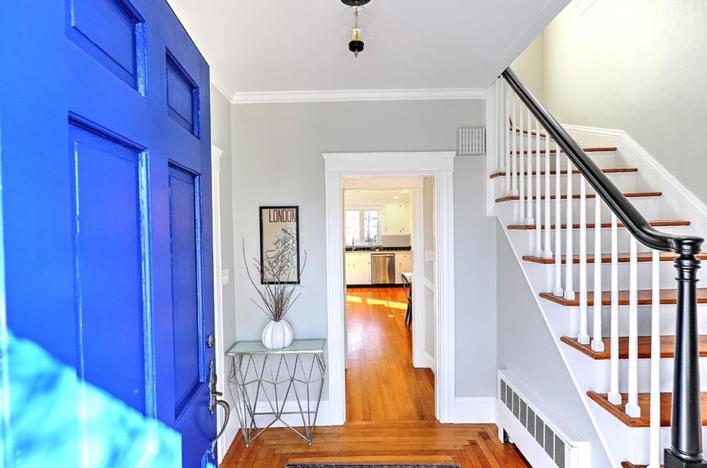 9 Lowden St, Pawtucket RI  02860-6123 exterior