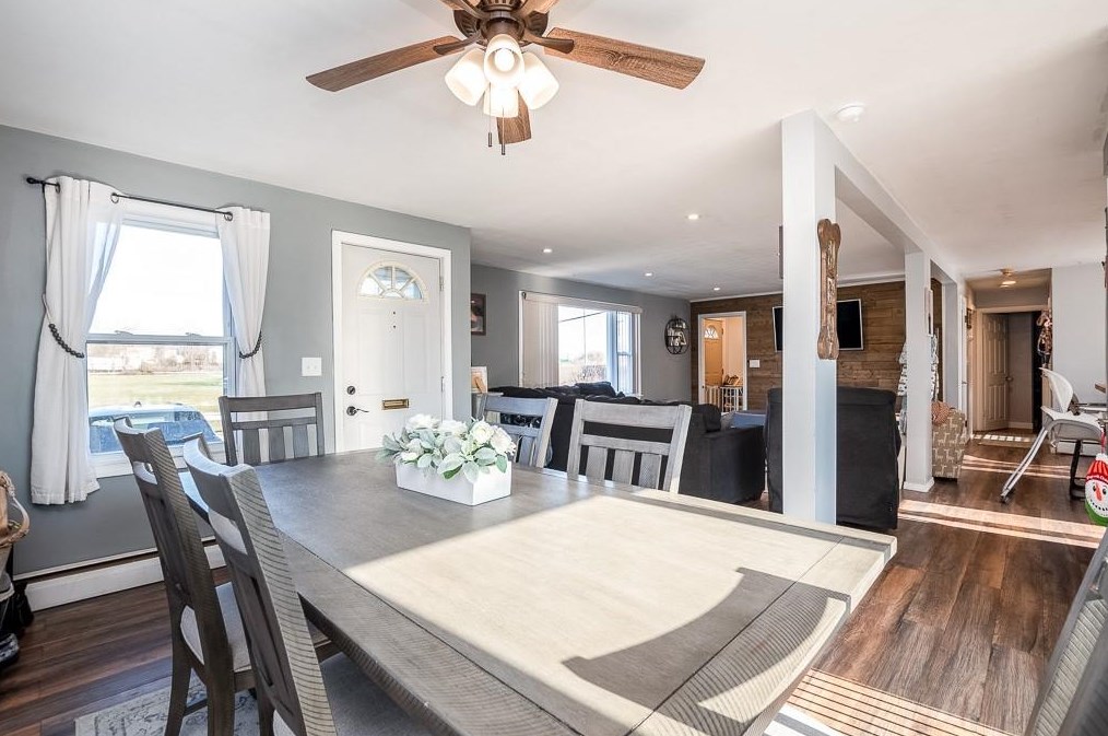 4 Mayfield Ave, Cranston RI  02920-2011 exterior