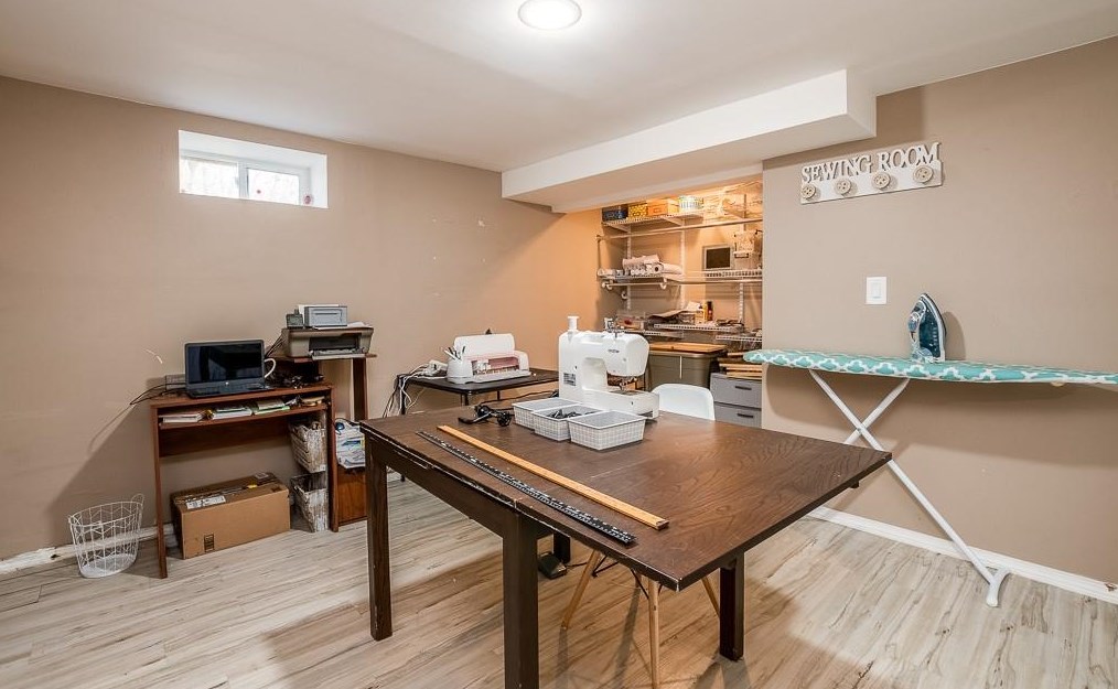 4 Mayfield Ave, Cranston RI  02920-2011 exterior