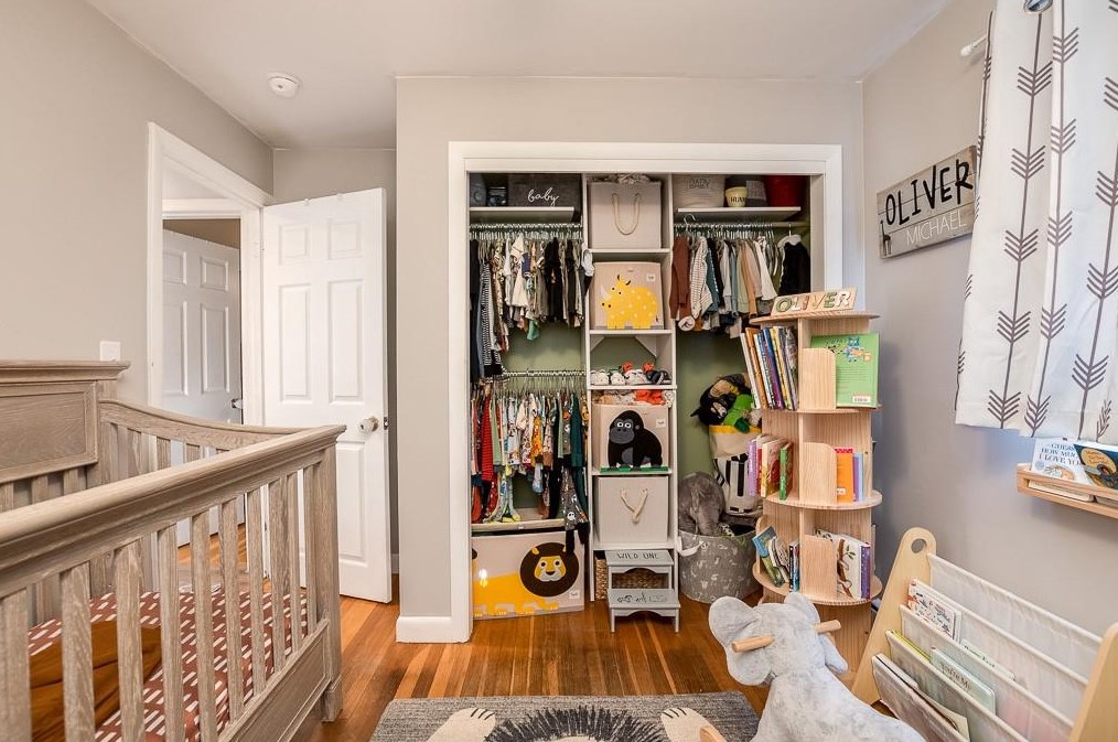 4 Mayfield Ave, Cranston RI  02920-2011 exterior