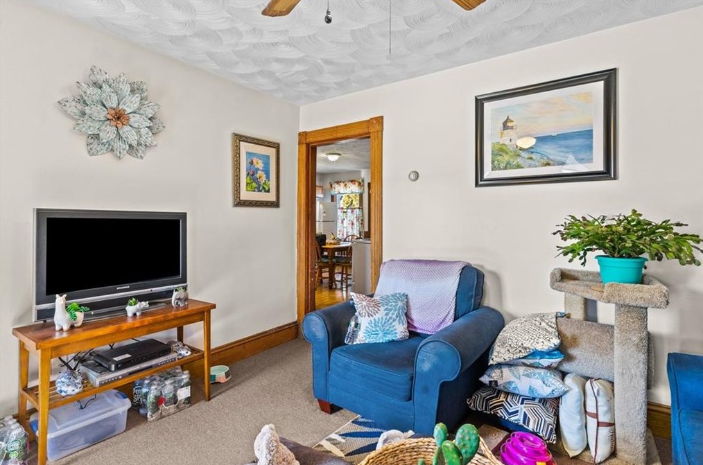 30 Mason St, West Warwick RI  02893-3049 exterior